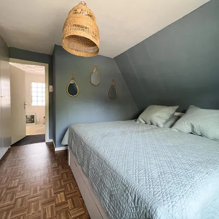 בית נופש Haus Und 